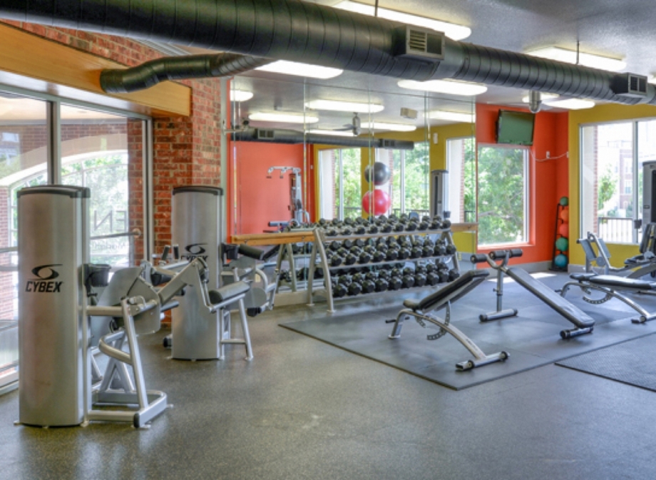 explore-dallas-apartments-with-the-best-fitness-centers